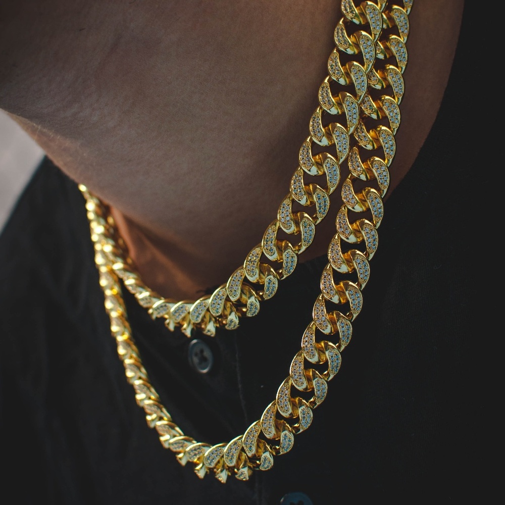 Diamond Cuban Link Chain Choker in 14k Yellow Gold